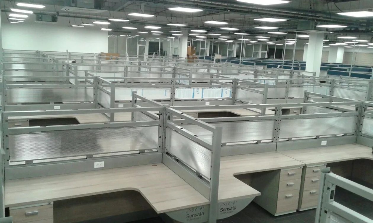 Bancos de trabajo lineales con cajoneras